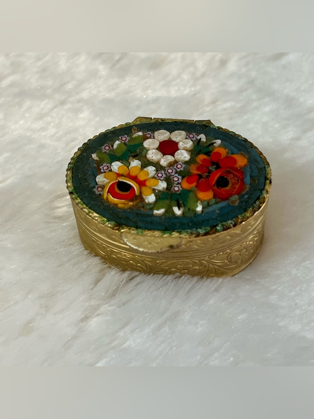 Vintage Tiny Floral Micro Mosaic Glass Tiny Flowers Trinket Jewelry Pill Box